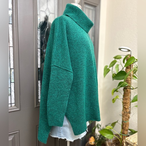 Anthropologie Green Cowl Neck Drop Sleeves Oversized Sweater | Size M - Picture 4 of 10